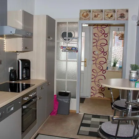 015 Ferienhaus _ *